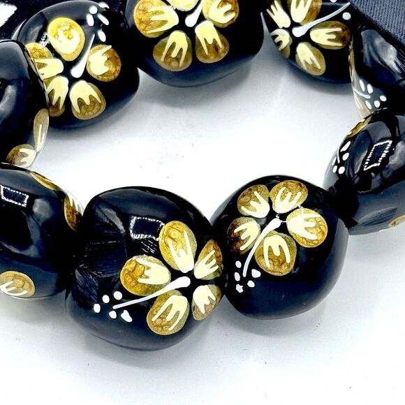 Handpainted Hawaiian Kukui Nut Stretch Bracelet Yellow Hibiscus‎ - Picture 3 of 7